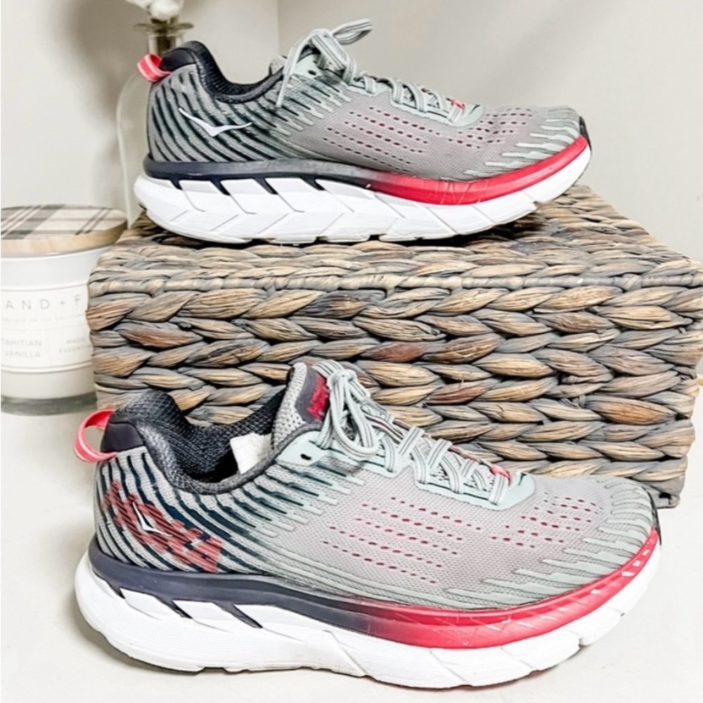 Women’s Clifton Hoka sneakers.